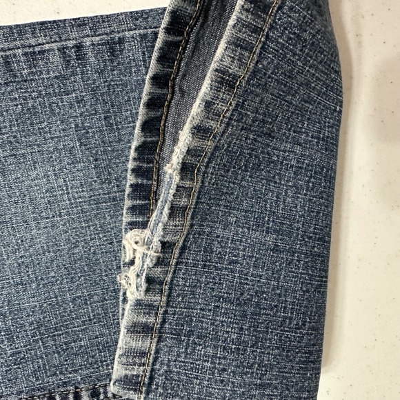 Old Navy Blue Jeans Size 4 Bootcut Low Rise Medium Wash Denim Pockets - Picture 6 of 6